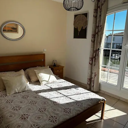 Nyaraló Marina Ivoire *